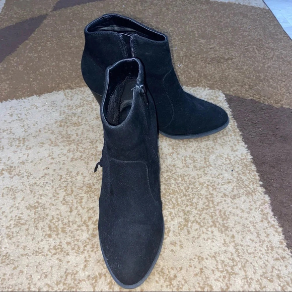 ROUGE ANKLE BOOTS /BLACK SUEDE - Picture 1 of 5